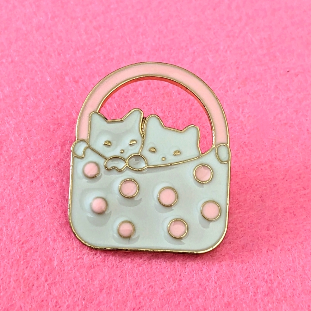 Basket of Kittens Pin